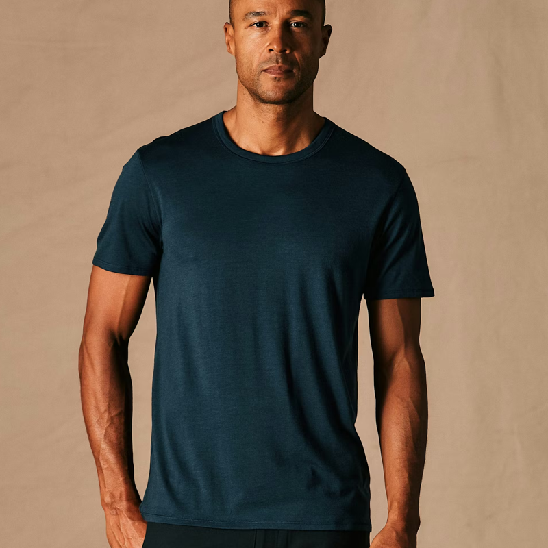 minimalist-staples-for-tech-professionals-tee