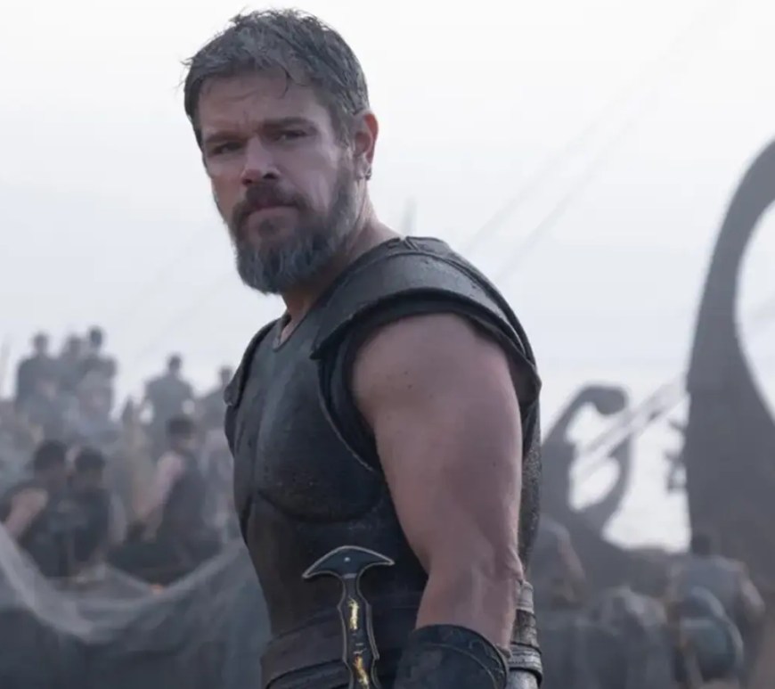 Physicality in 70mm: Christopher Nolan opted for a 15-perf IMAX capture to resolve the high-resolution grain of Damon’s year-long beard and salt-weathered skin.