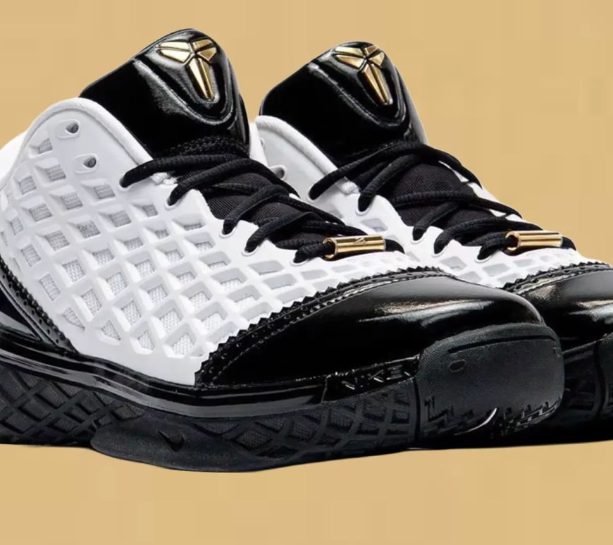 A technical front look at the Nike x Kobe Mambacita releasing May 1