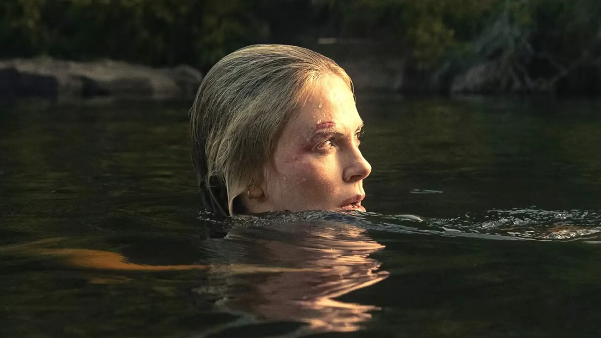 Apex (2026): Charlize Theron’s Tactical Survival Run on Netflix