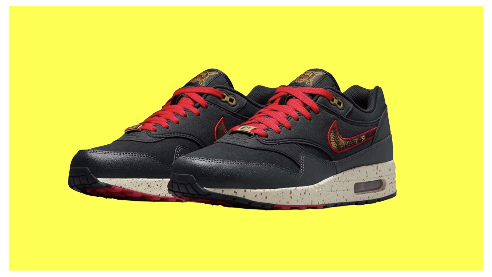 Steel City Steeze: The MLB x Nike Air Max 1 City Connect “Pittsburgh Pirates” is a Triple-Black Tech Upgrade