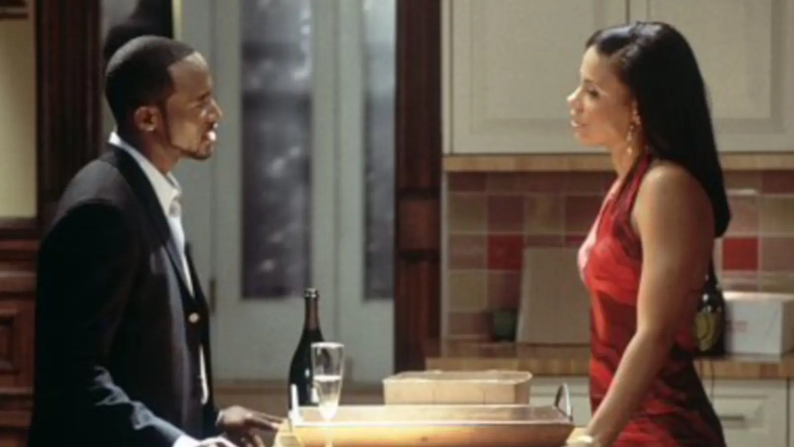 A still of Taye Diggs and Sanaa Lathan in Brown Sugar (2002)