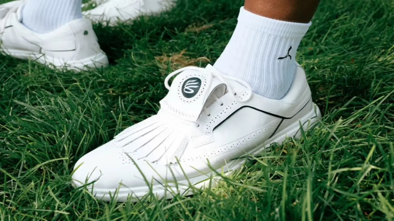 A look at Steph Curry’s La-Ning shoe