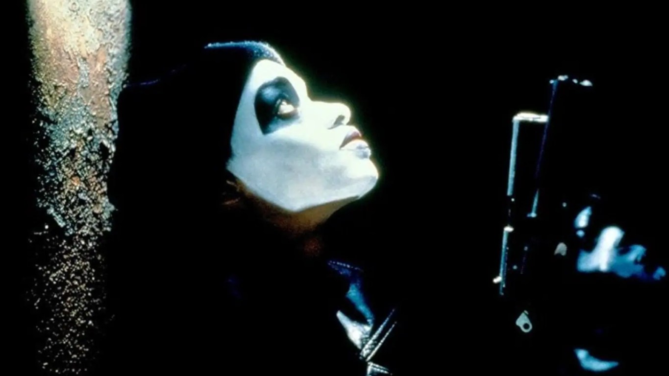 A still from 1995's Dead Presidents via Hollywood Pictures