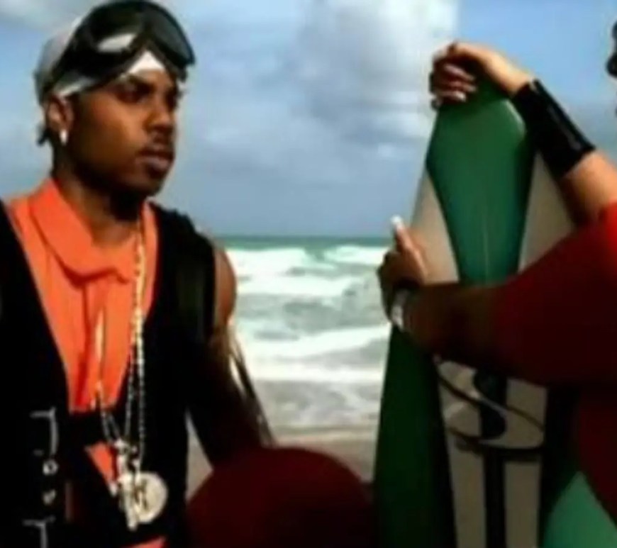 A still from Jagged Edge's Where the Party At music video (2001)