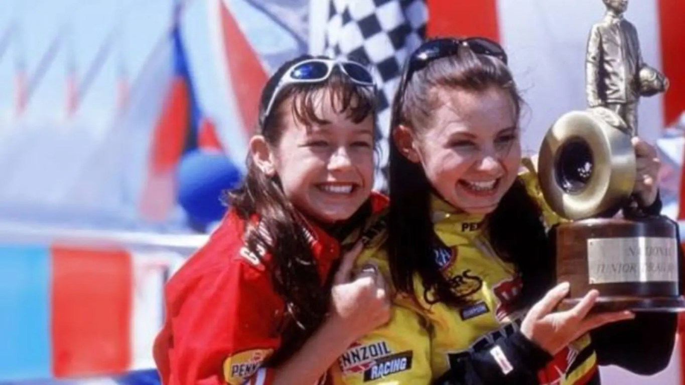 A still from Right on Track (2003)