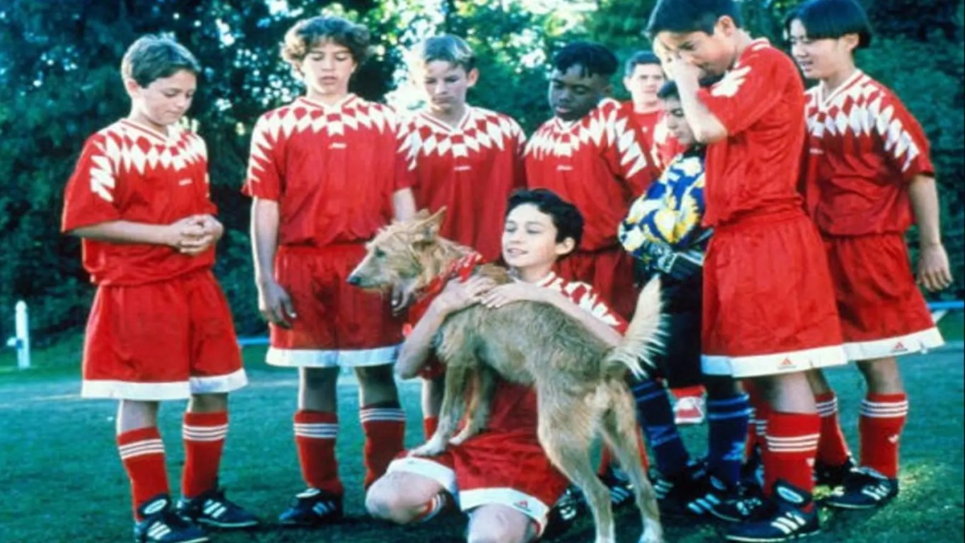 A still from Soccer Dog (1999)