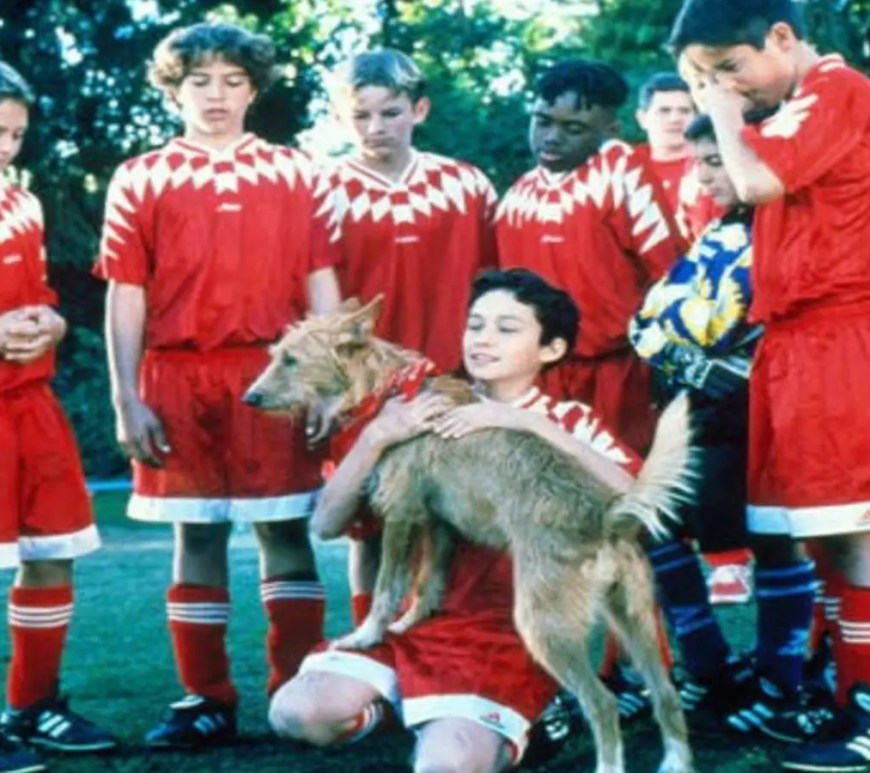 A still from Soccer Dog (1999)